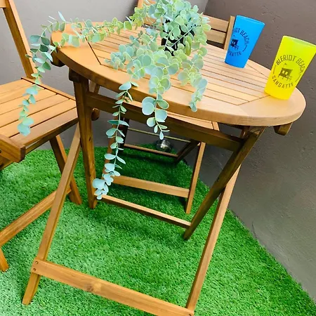 Cote & Mer. 3 Personnes Bord De * Sangatte