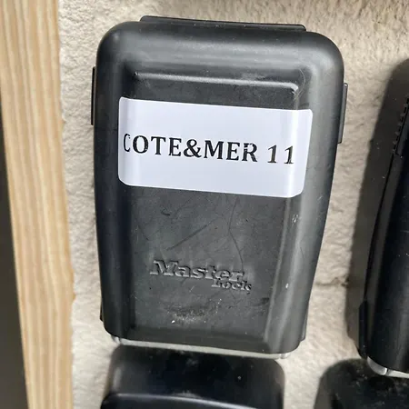 Cote & Mer. 3 Personnes Bord De *